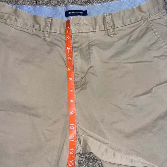 Tommy Hilfiger Men's Classic Fit Chino Shorts Size 34 Khaki - Picture 6 of 9